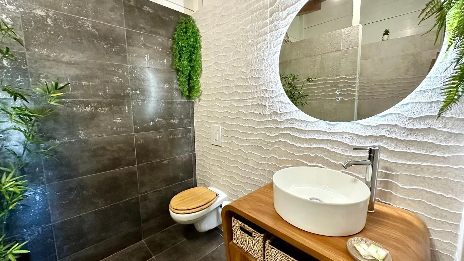 Villa O Karet Pointe-Noire 0*,  Guadalupe